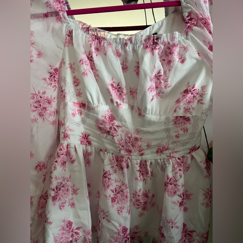 Floral Peplum Blouse - Picture 7 of 8